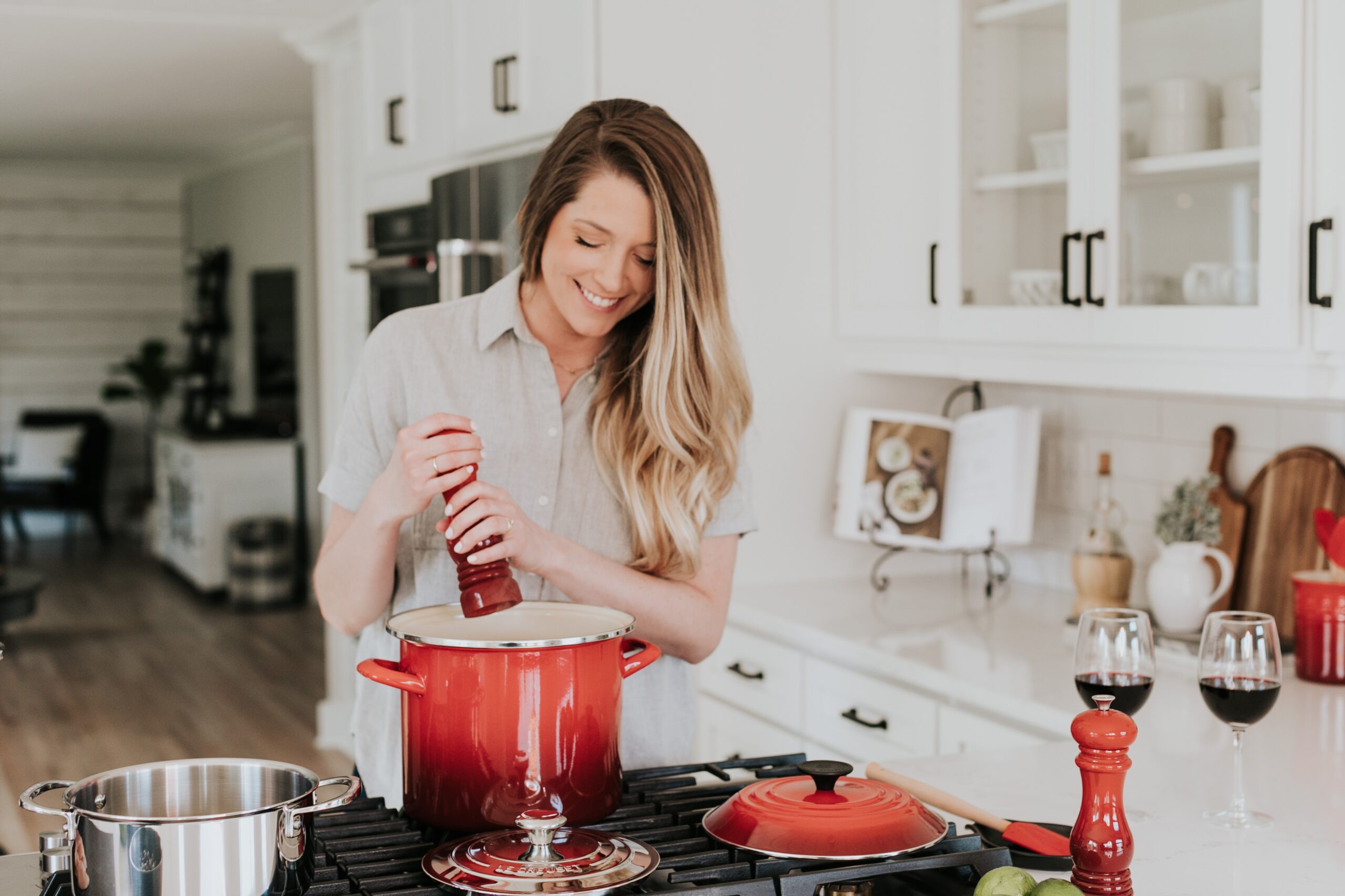 Kitchen Organization Secrets: Creating a Clean and Efficient Kitchen Space